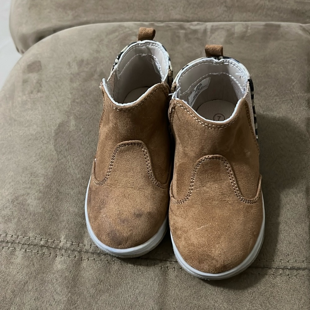 Cupcake couture toddler girl boot sneakers